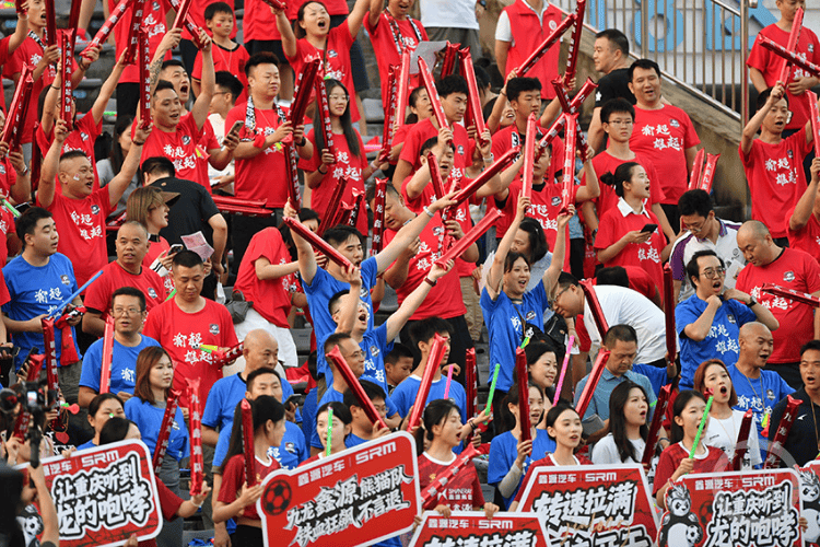 比赛现场气氛怎么形容