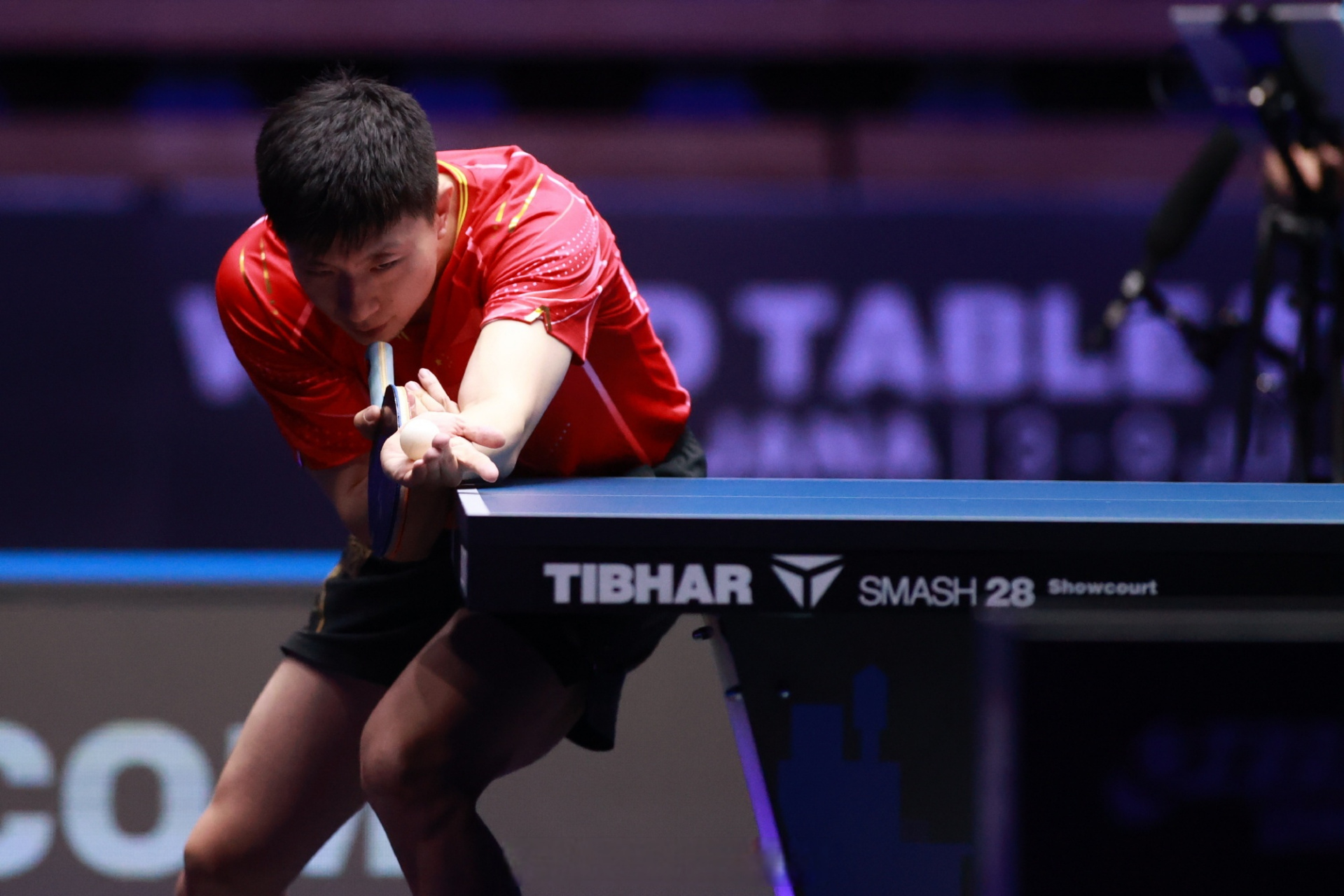 球员技术精湛,比赛中展现出强大实力的句子