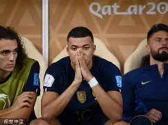 意甲联赛谁将夺得金靴奖?球员表现抢眼视频